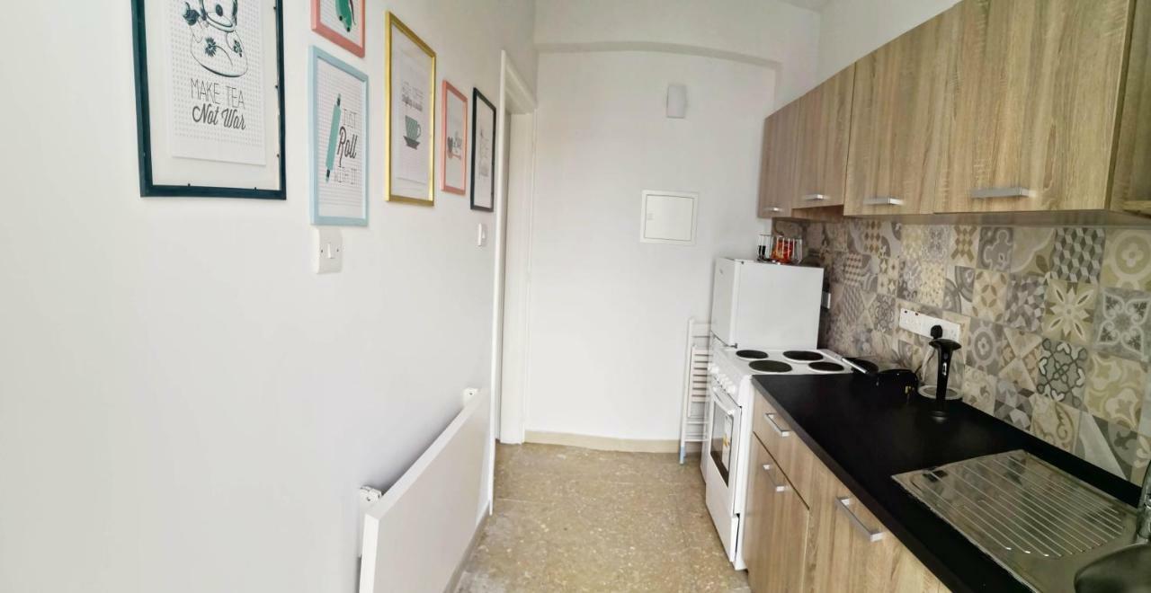 Appartamento Cozy Getaway In Nicosia Esterno foto