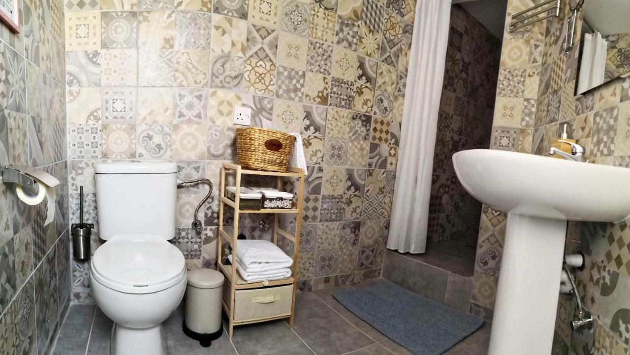 Appartamento Cozy Getaway In Nicosia Esterno foto