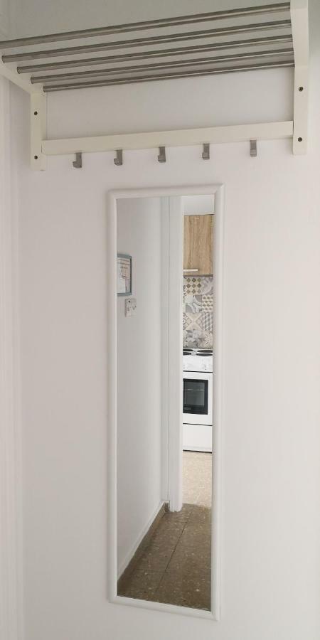 Appartamento Cozy Getaway In Nicosia Esterno foto