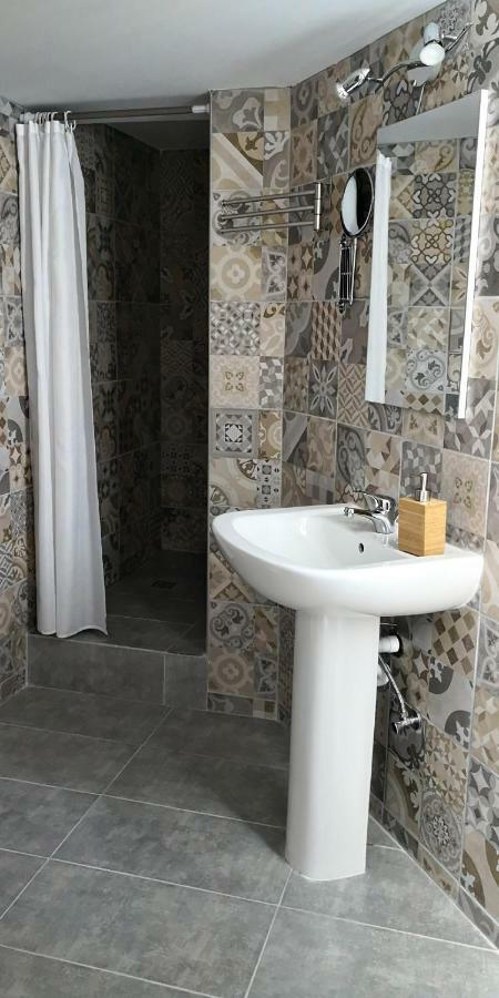 Appartamento Cozy Getaway In Nicosia Esterno foto